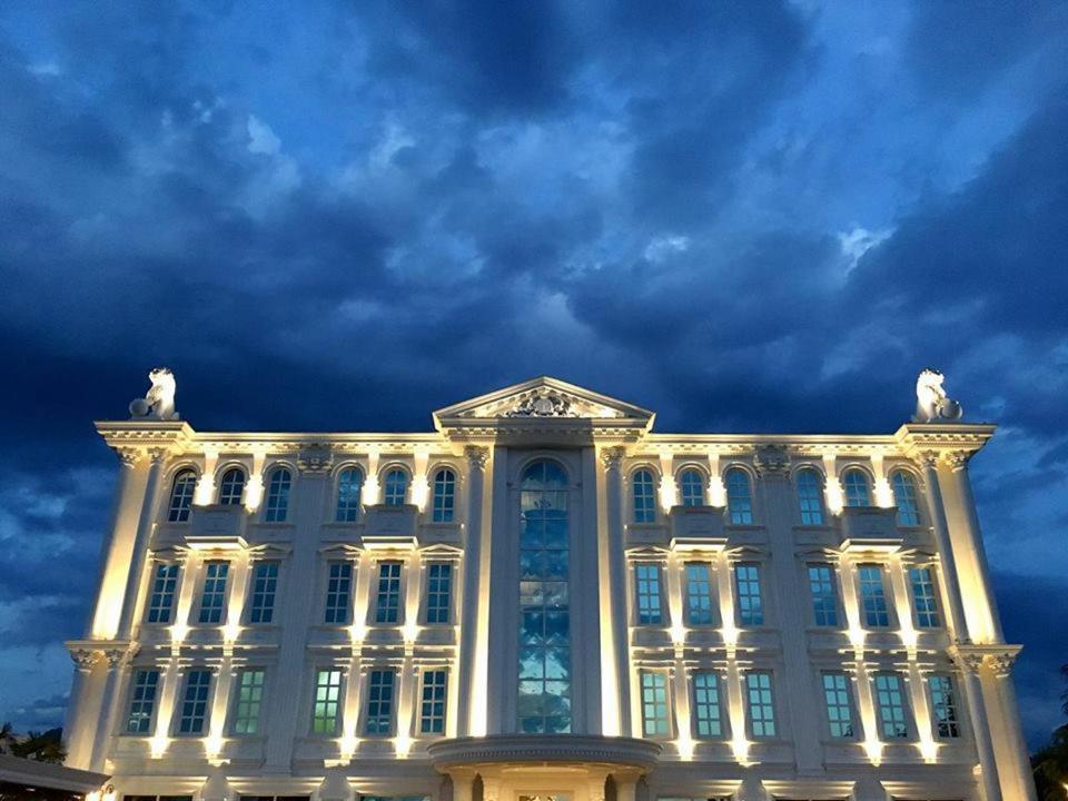 Hotel Britania Tirana Exteriér fotografie